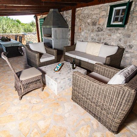 Private Cottage In Olive Grove With Heated Pool Vinisce Exterior foto