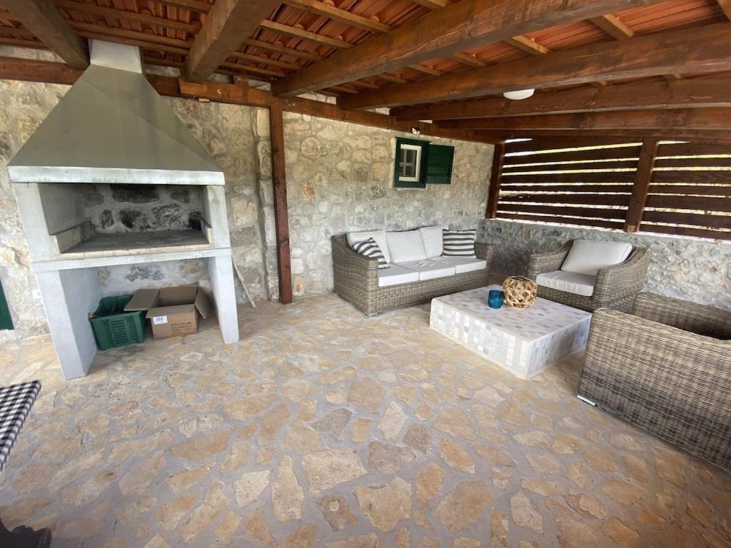Private Cottage In Olive Grove With Heated Pool Vinisce Exterior foto
